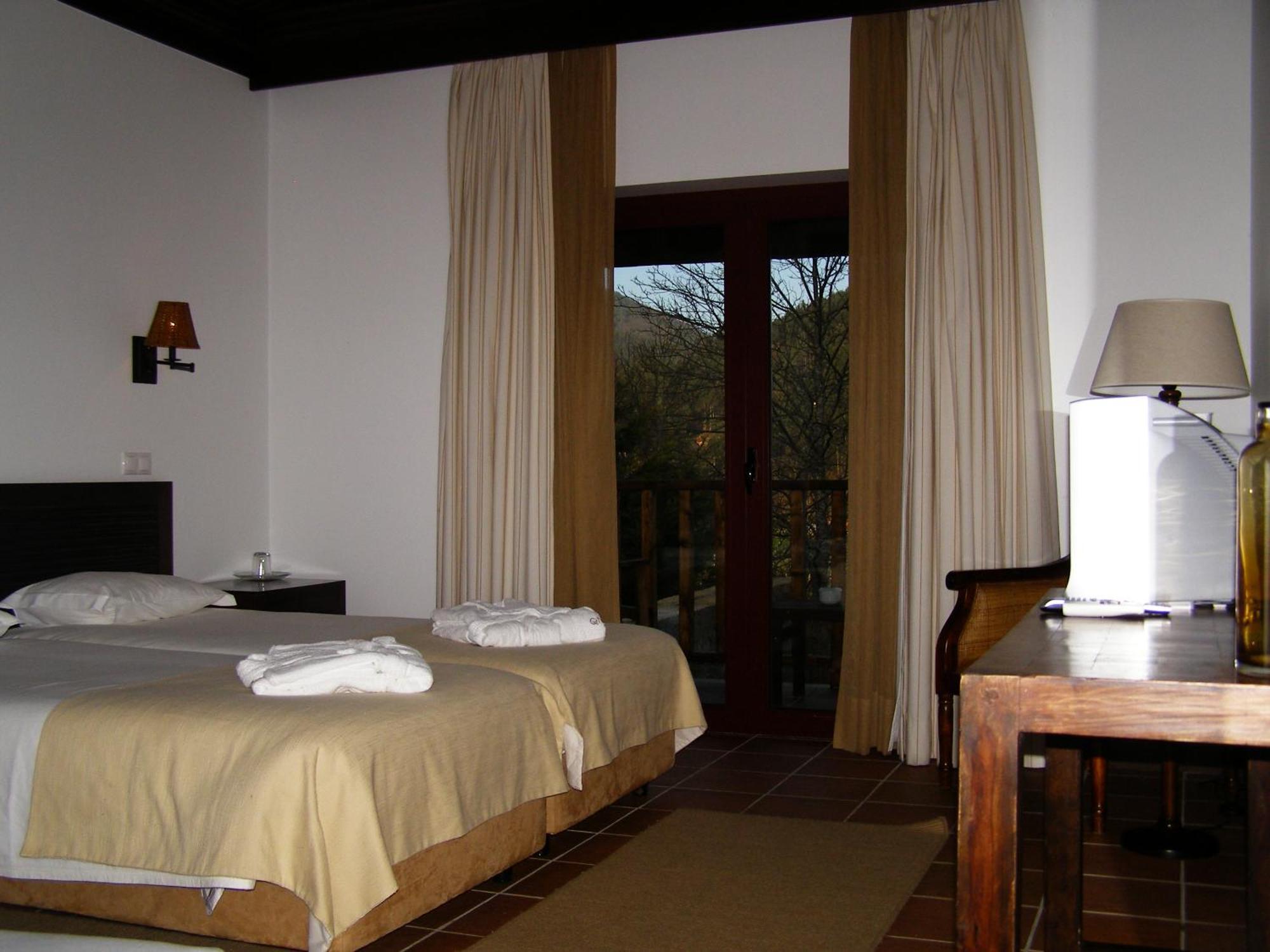 Hotel Rural Quinta De Novais Arouca Exteriör bild